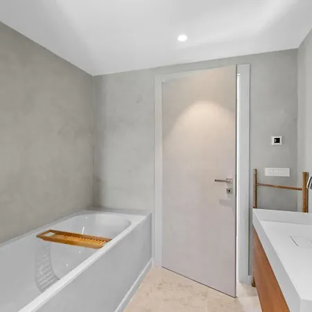 Lazy Olive Врсар