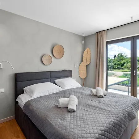 Lazy Olive Vila Vrsar