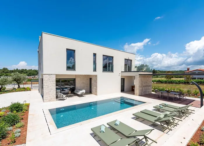 Lazy Olive Villa *
